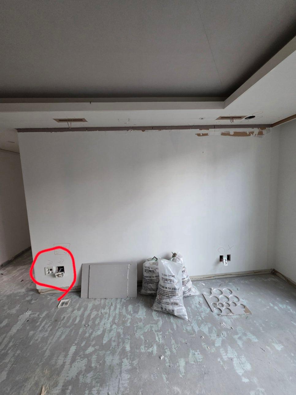 배선 작업을 위해 꼼꼼하게 준비된 현장 모습