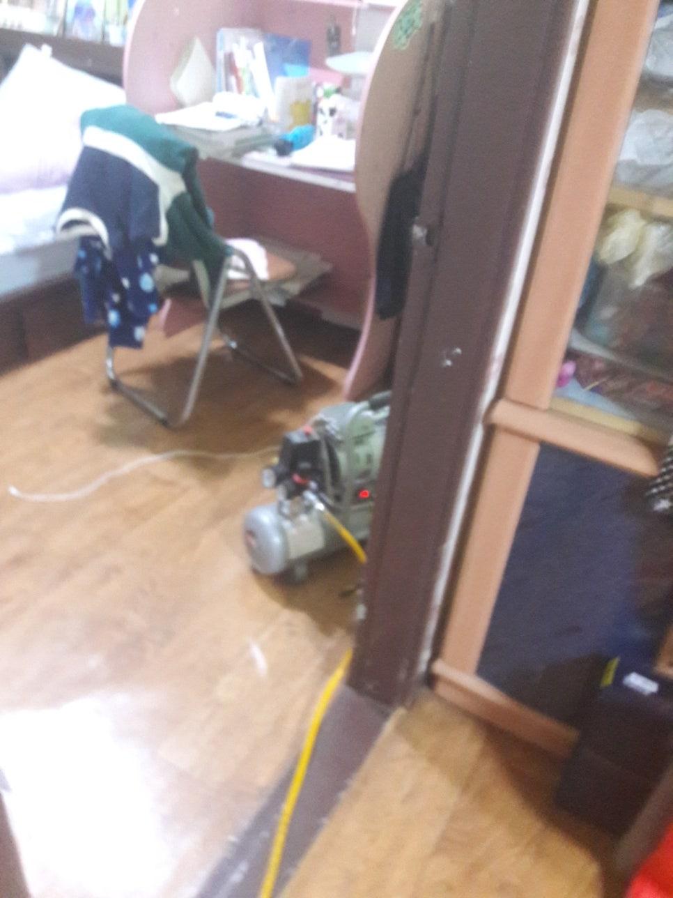 누수 피해 여부를 확인해야 할 아래층 방 내부