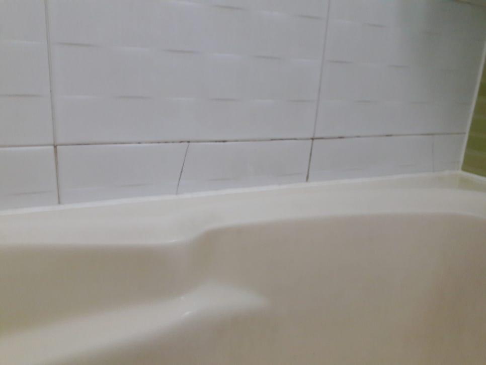 욕조 및 욕실 바닥 점검
