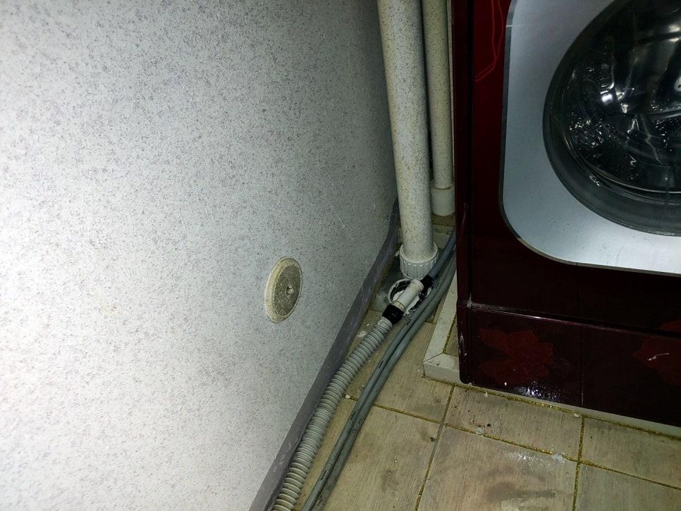 세탁기 배수 연결 부위 점검