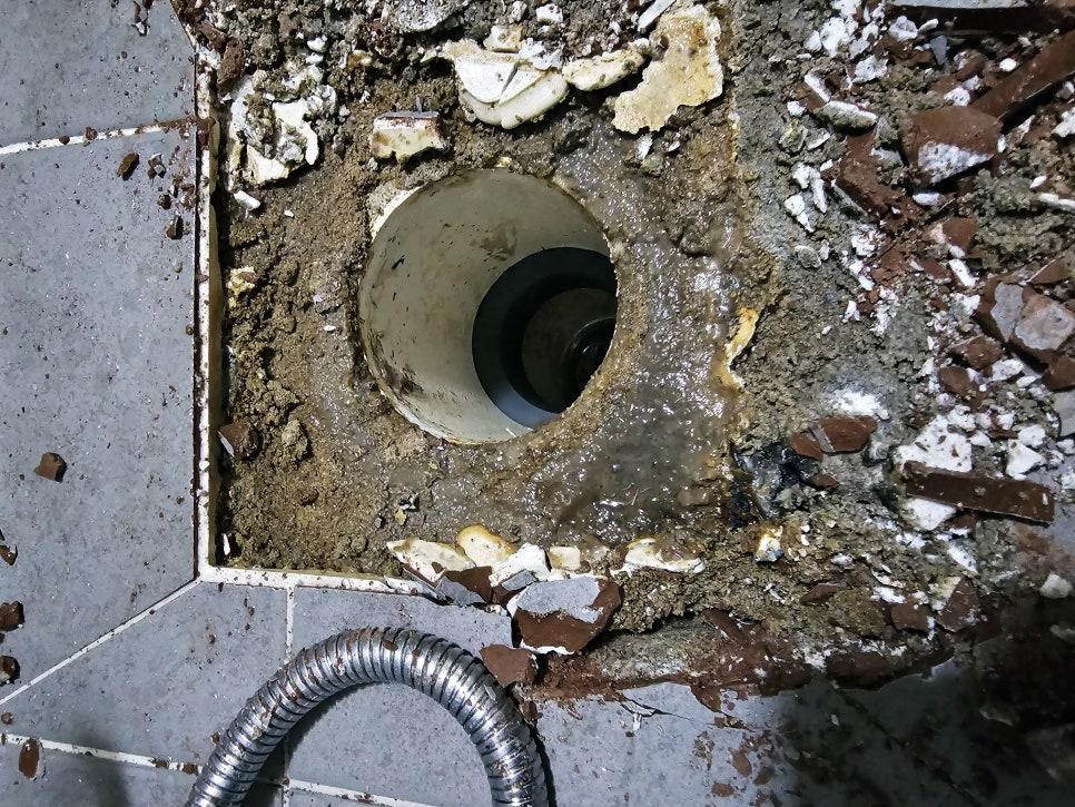 공사 전 주변 보양 작업