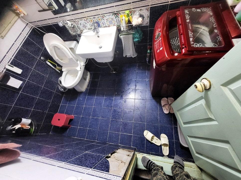 욕실 내부 전체 전경