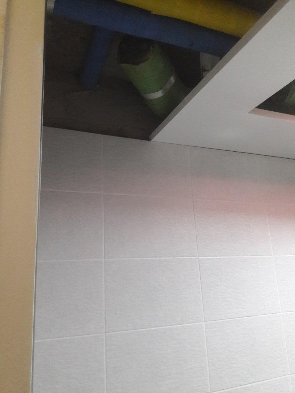 라디에이터 철거 후 배관 노출