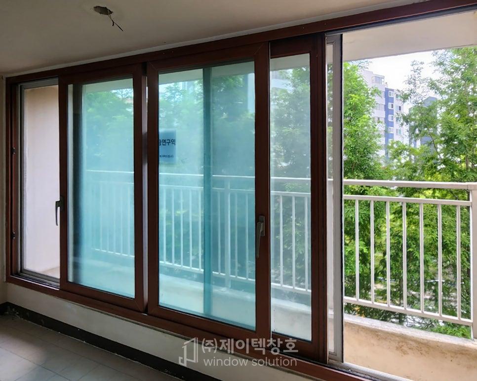 새롭게 넓어진 거실의 모습