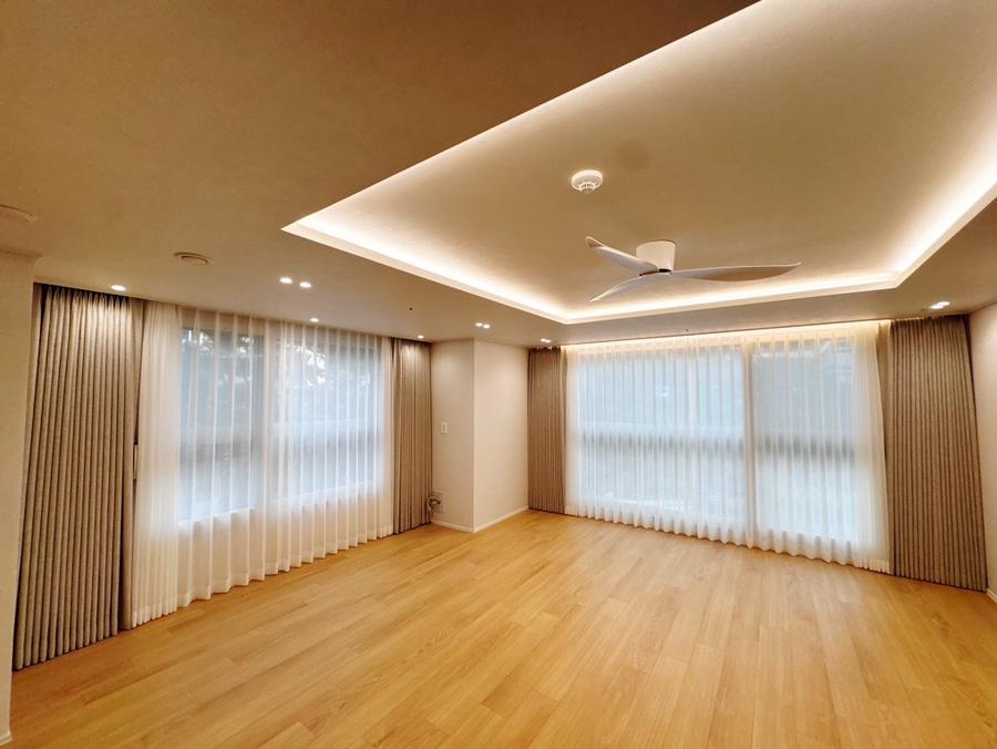 완성된 거실의 전체적인 모습