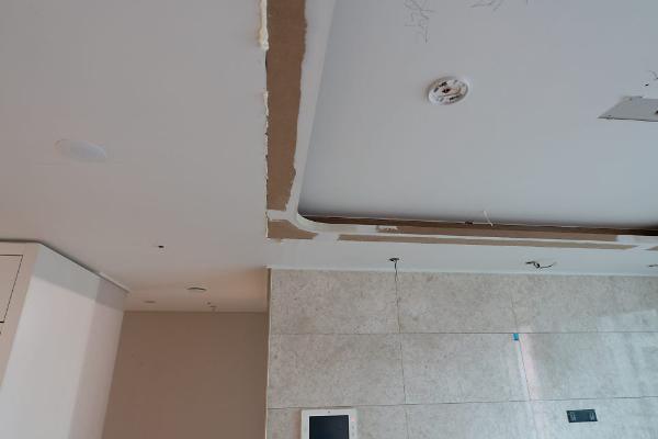 퓨어화이트 도배 인테리어 시공 사진 — LX Z:IN 디아망 회벽 퓨어화이트 (PR002-10)