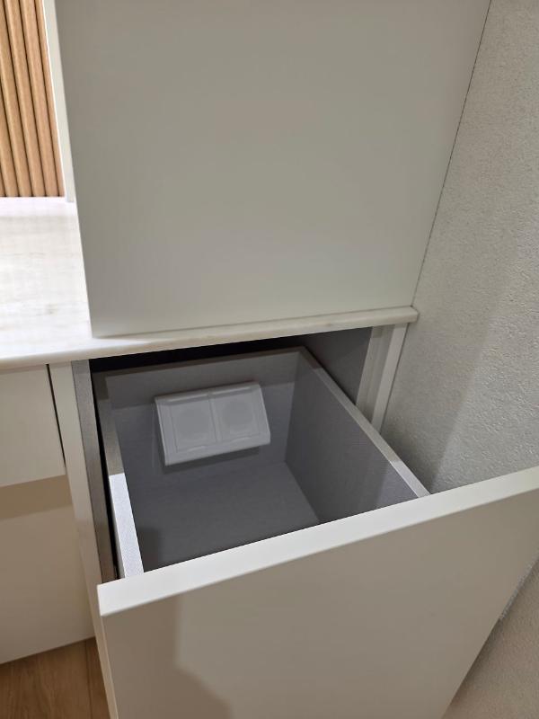 화이트 도어 인테리어 시공 사진 — 한솔 도브화이트 도어